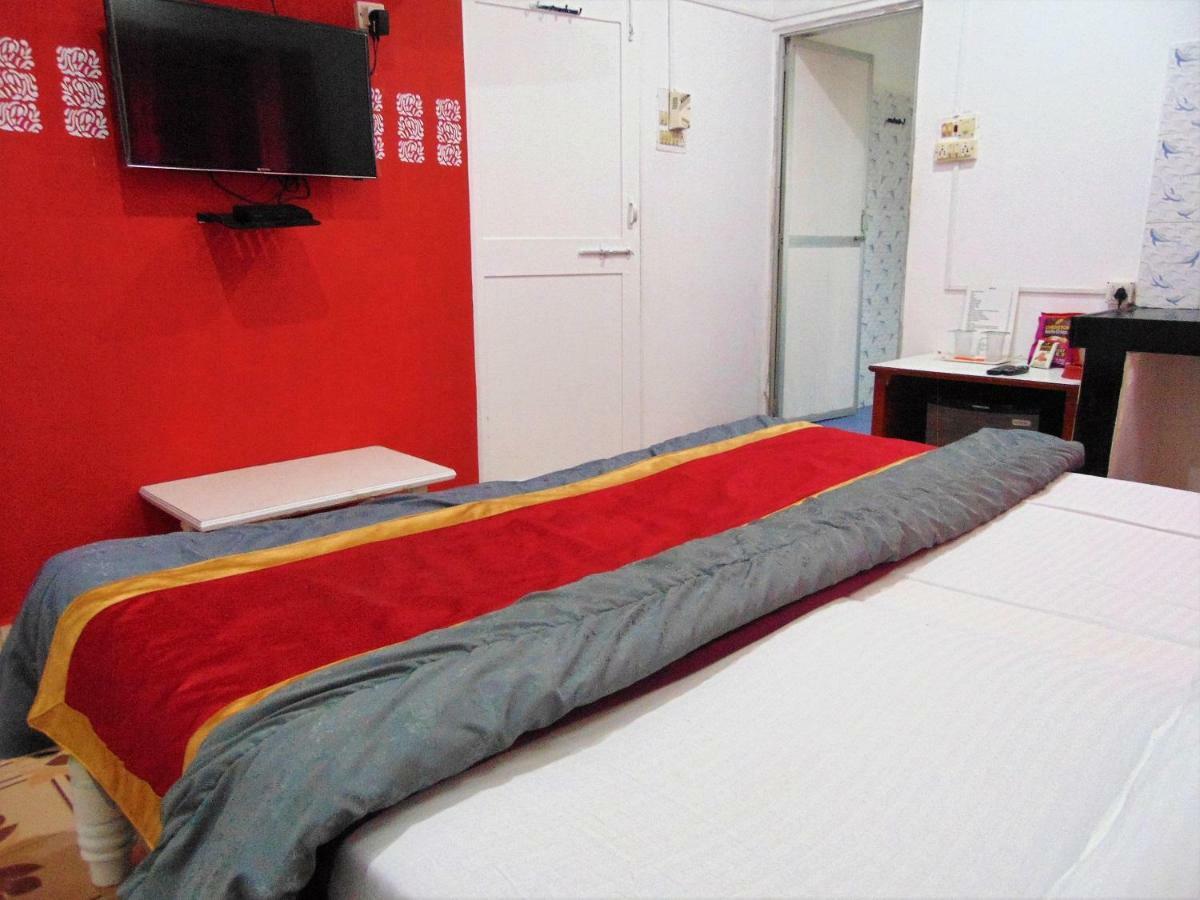 Oceanic Pearl Beach Guest House Калангуте Екстериор снимка