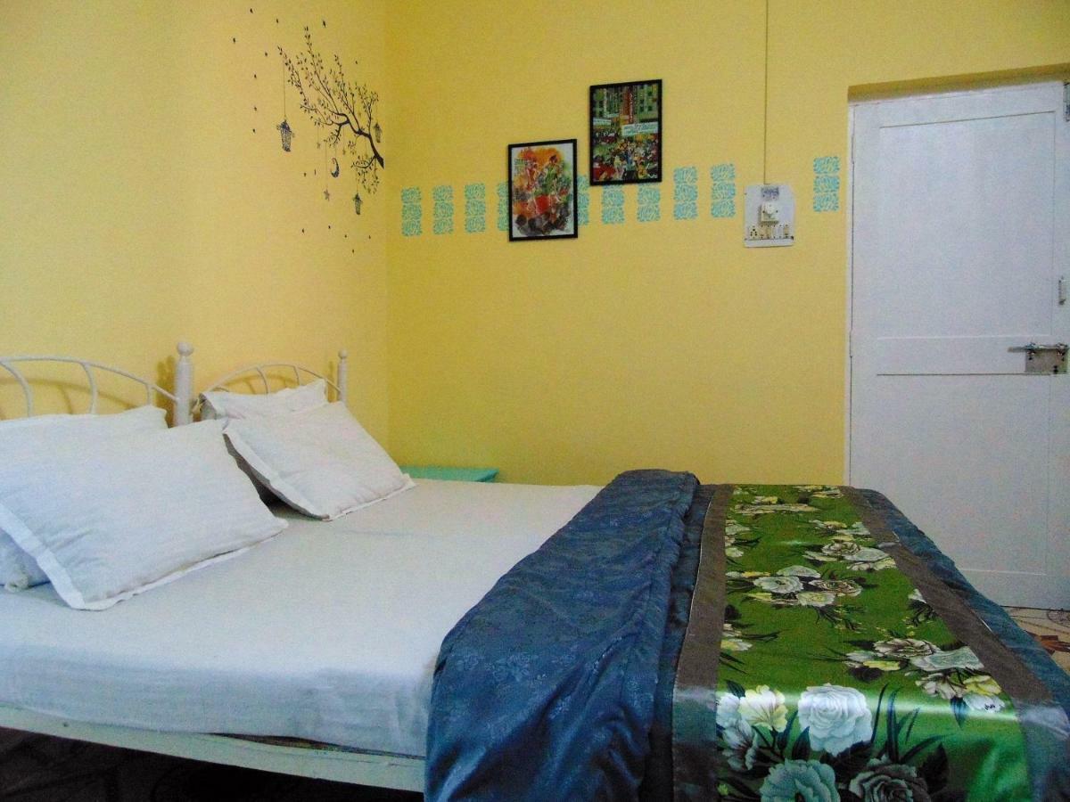 Oceanic Pearl Beach Guest House Калангуте Екстериор снимка